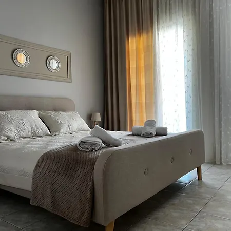 Maria's House Βιταλάδες